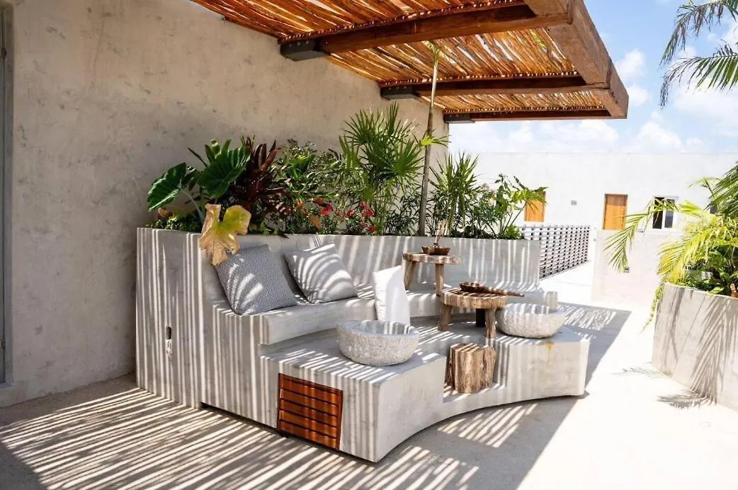 Peaceful Immersion In The Jungle Near The Beach Tulum